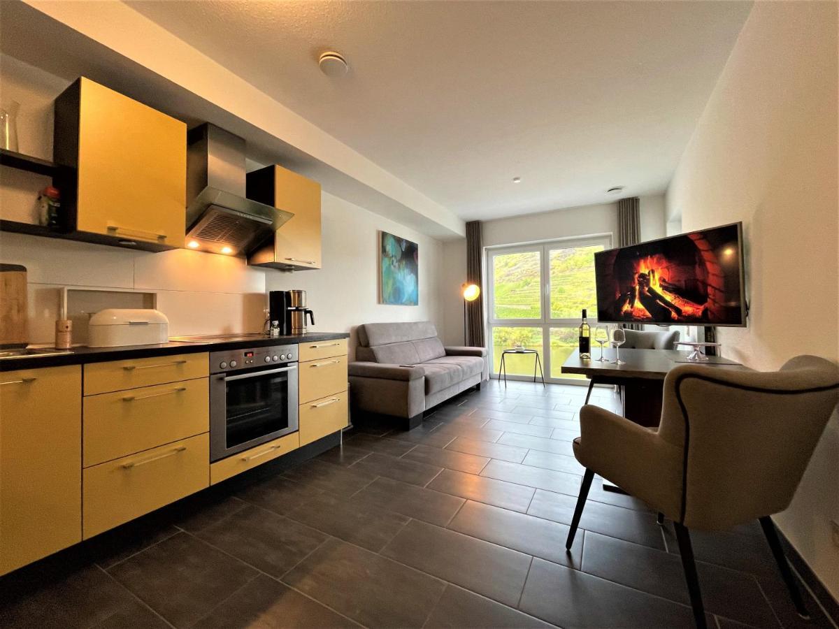 Moselpromenade Villa Moselufer, Panorama&Burg Cochem Blick, Netflix, Balkon Exteriör bild